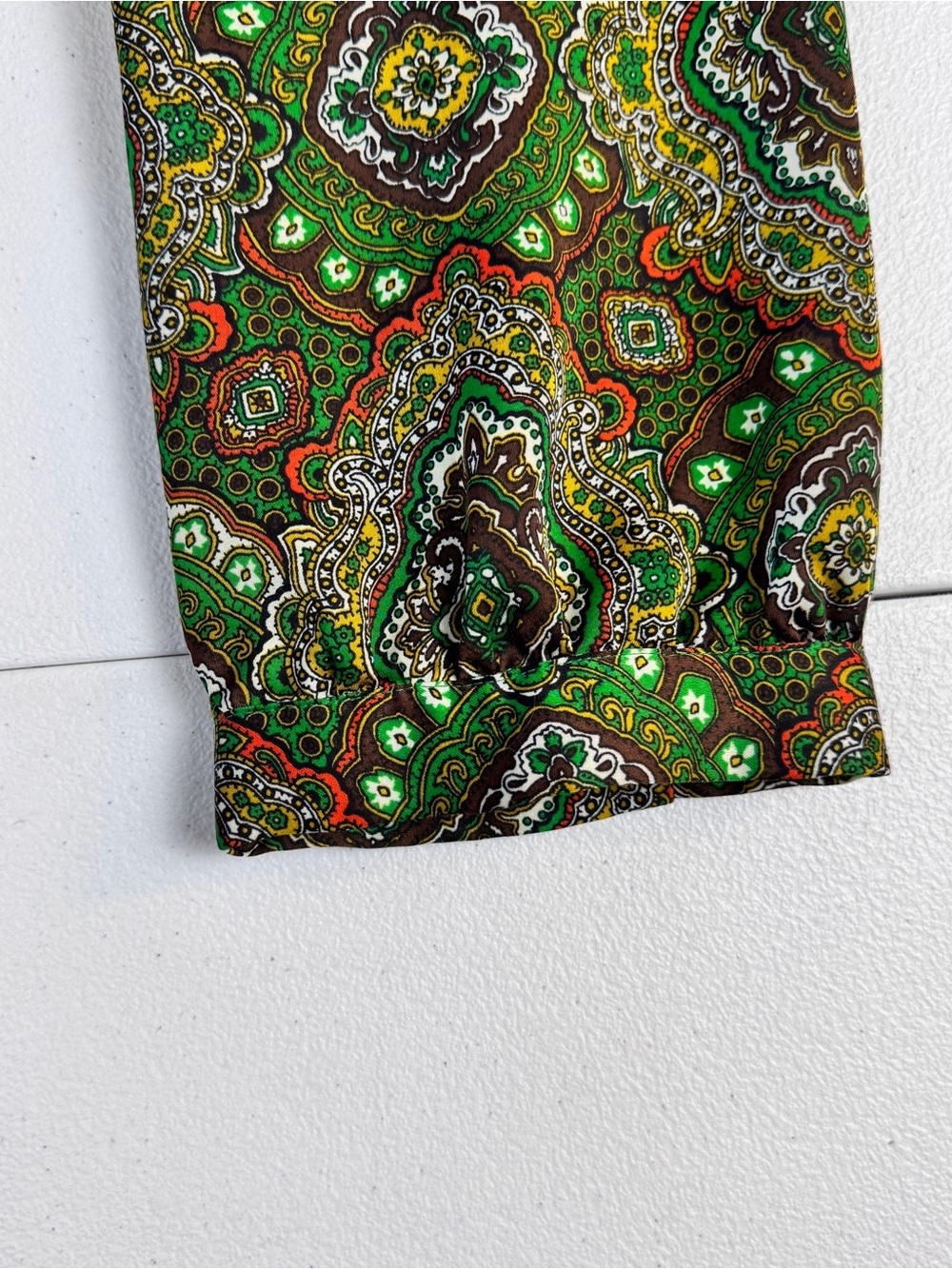 Talbots Blouse Womens 14 Green Multicolor Geo Long Balloon Sleeves Satin Top - Picture 7 of 7